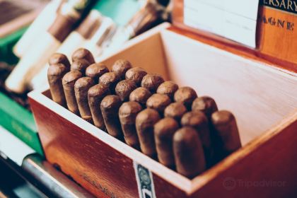 WHISGARS (Sukhumvit 23)