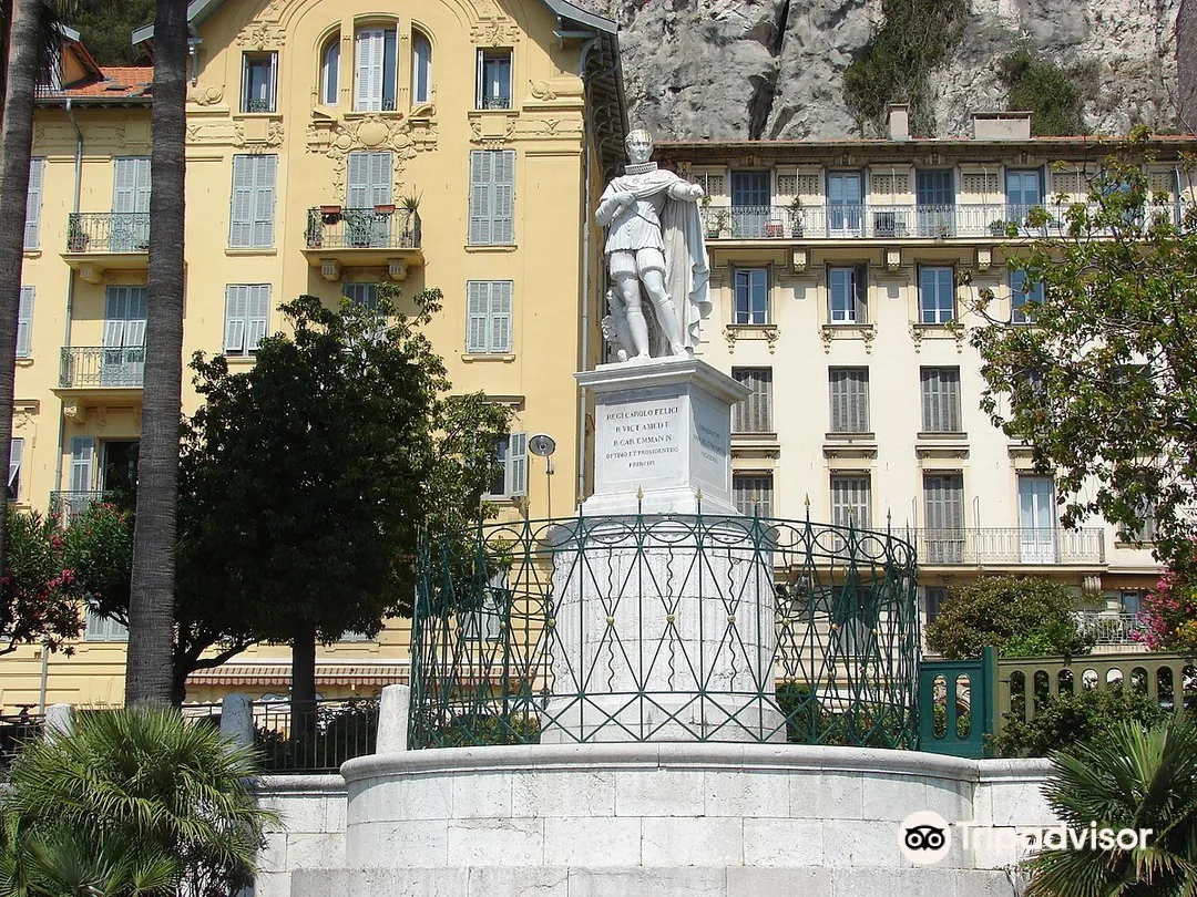 1_Statue de Charles Felix de Savoie