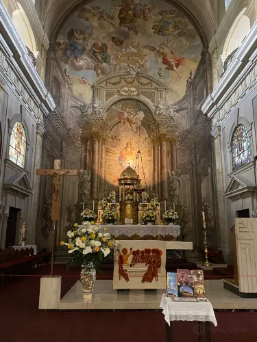 Holy Trinity Roman Catholic Church