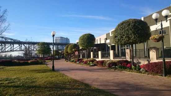 Louisiana Boardwalk Outlets