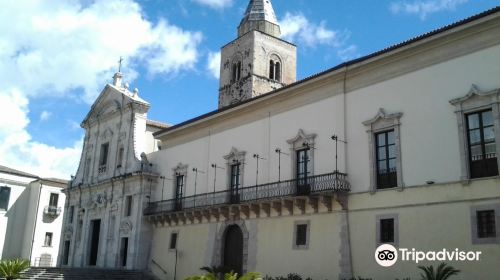 Museo Diocesano E Palazzo Vescovile