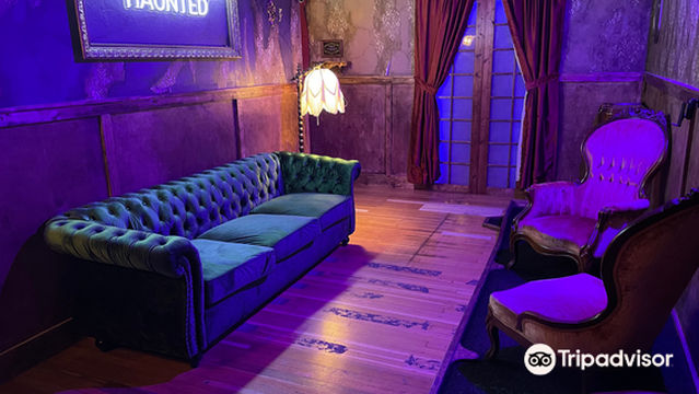 Haunted Manor Mini Golf & Ping Pong