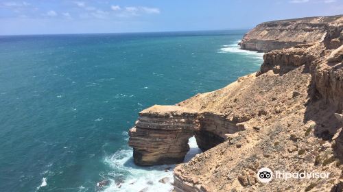 Island Rock & Natural Bridge