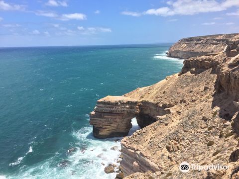 Island Rock & Natural Bridge