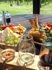 Omata Estate Vineyard & Kitchen