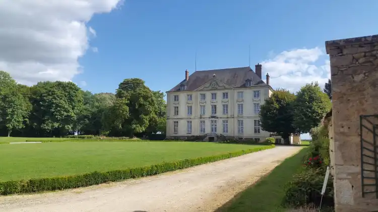 Ξενοδοχεία στην πόλη Sauvigny-le-Bois