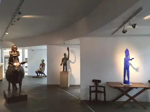 Hotels near Everard Read