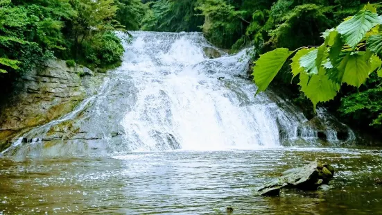 Awamatanotaki Waterfall