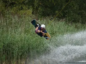 Wasserskiseilbahn Neubrandenburg