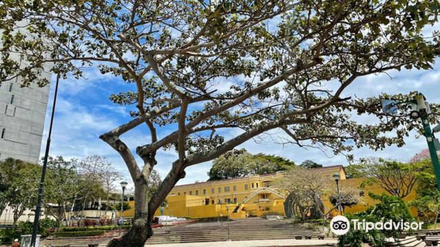 Plaza de la Democracia y de la Abolición del Ejército