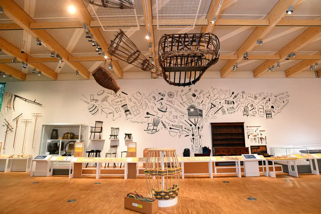 Hotels near St. Fagans National Museum of History