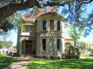 Chisholm Trail Heritage Museum