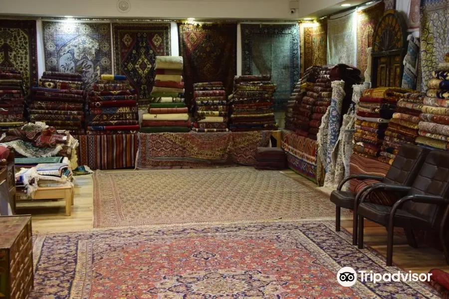 Moghadam Carpet Gallery