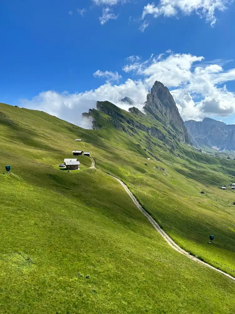 Hotels near Funivie Seceda