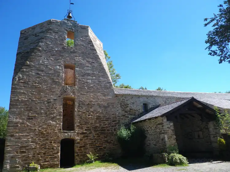 Hôtels à : Montredon-Labessonnié