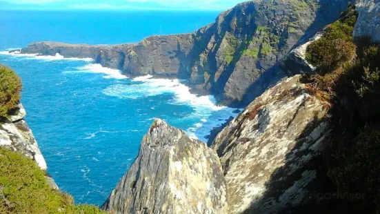 Geokaun Mountain and Cliffs