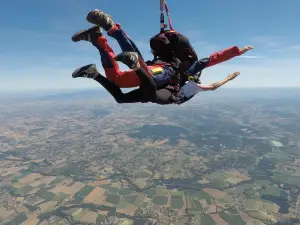 Center School Skydiving Ariege