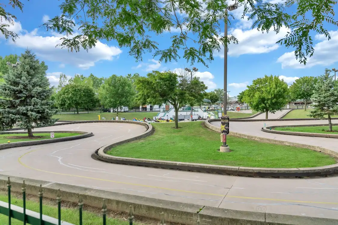 Hotels near Kastle Karts