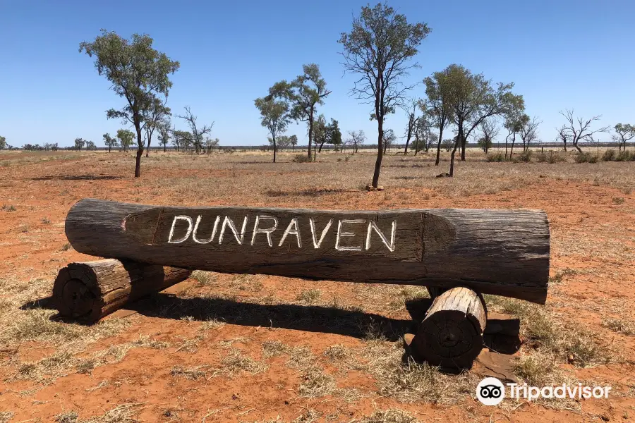 Barcaldine Tag Along Tours - Dunraven Station