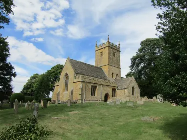 St. Eadburgha's Church Hotele w: Broadway