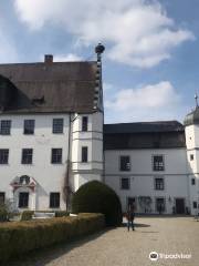 Voehlinschloss und Museen