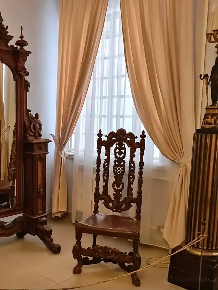 Hotel dekat Kaluga Regional Museum