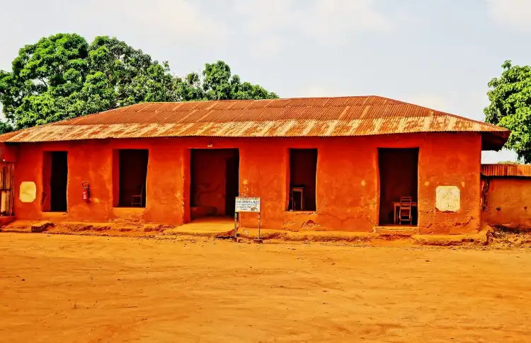 Hotels near Abomey Historical Museum