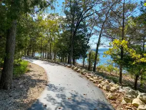 Table Rock Lakeshore Trail