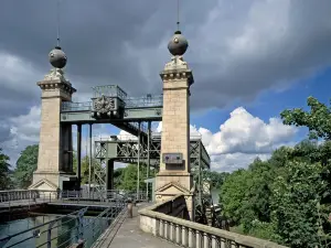 Henrichenburg boat lift