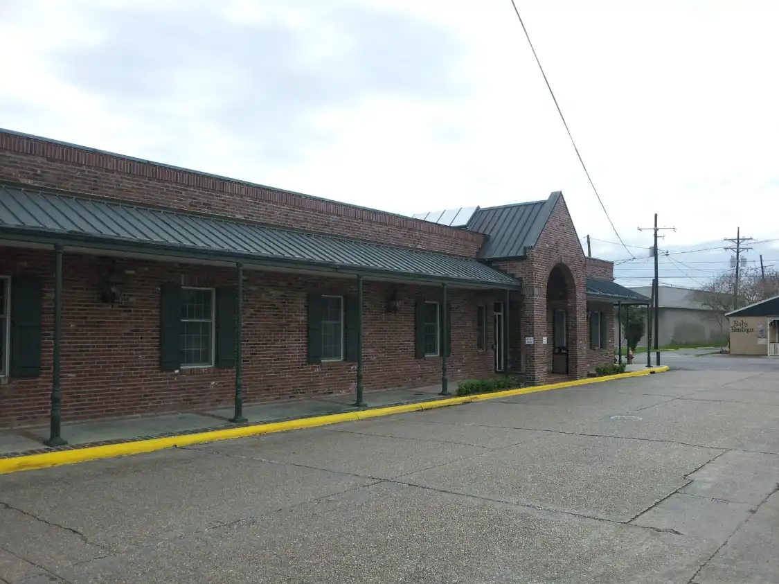 Hotels near Martha Sowell Utley Memorial Library