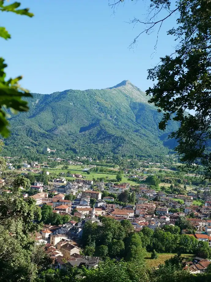 Hotels near Camping Il Melo