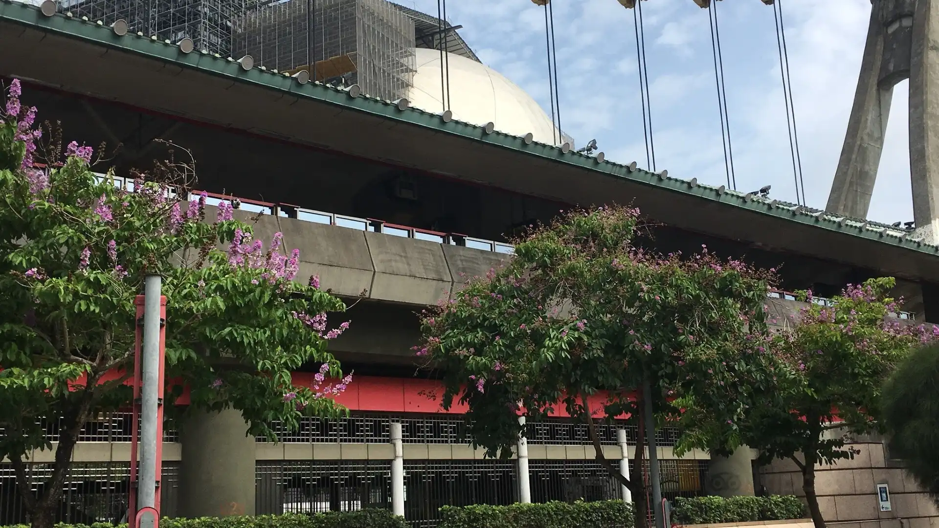 Hotels near Jiantan Park