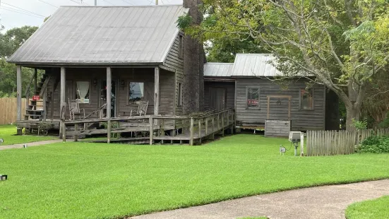 French House ( La Maison Acadienne)