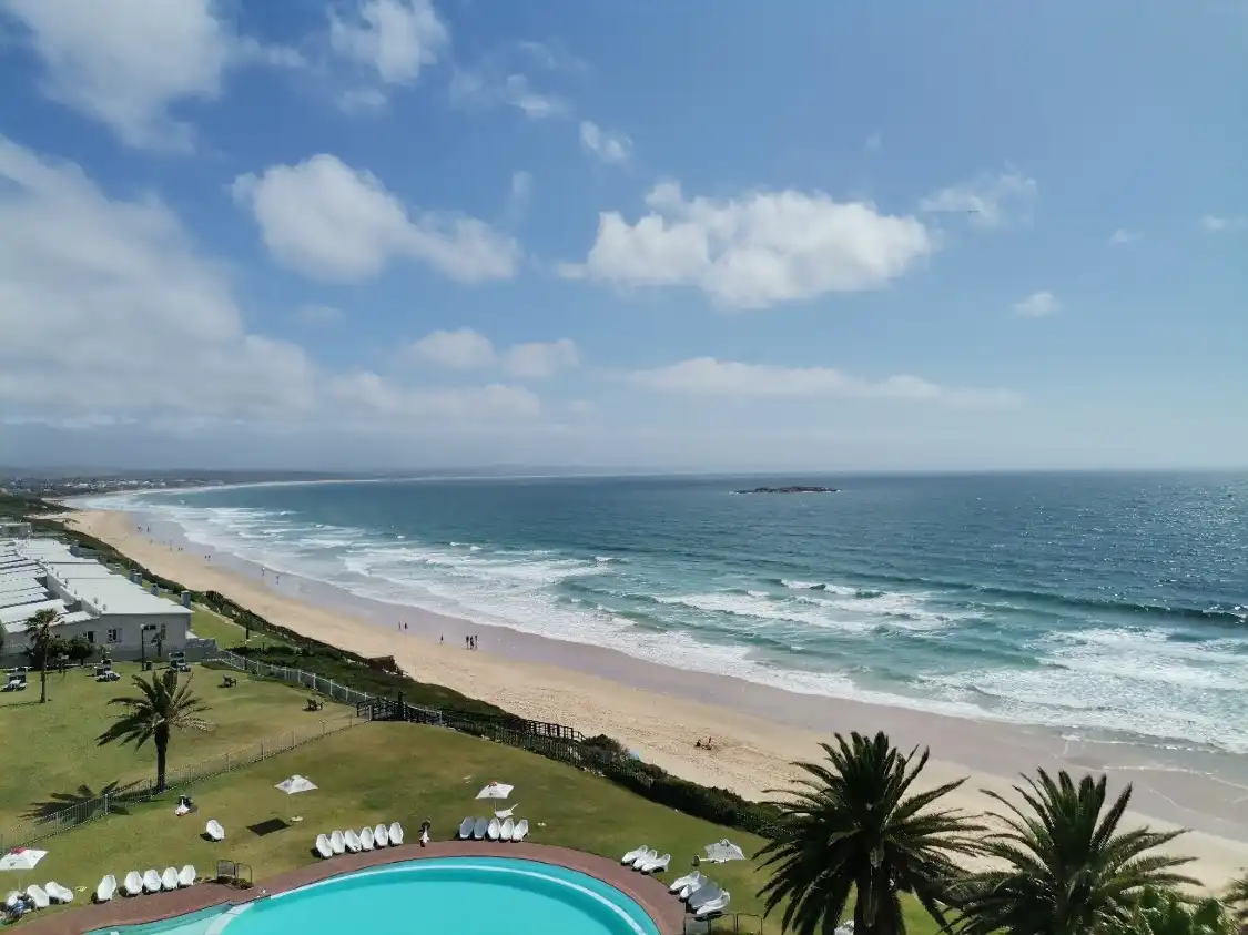 Hotels near Diaz Beach