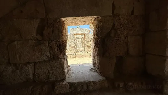 티레의 유적 - 네크로폴리스