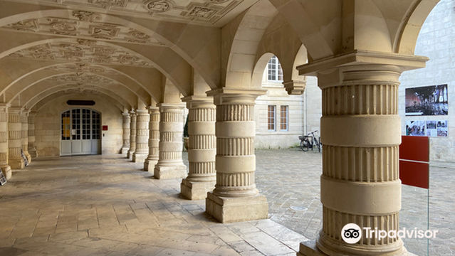 La Rochelle Town Hall