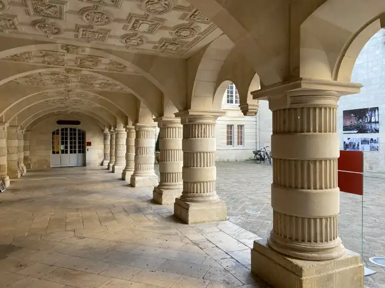 Các khách sạn gần La Rochelle Town Hall