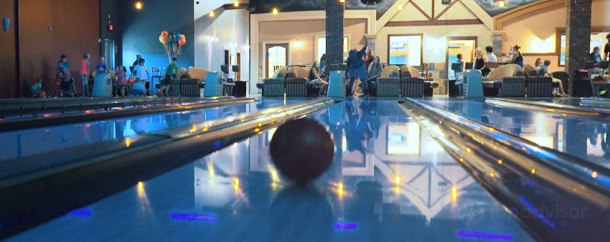TenDown Bowling & Entertainment