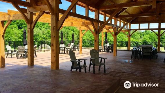 Creek's Edge Winery