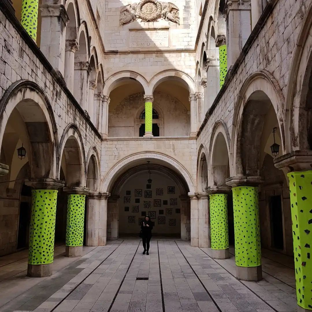 Hotel dekat Memorial Room of the Defenders of Dubrovnik