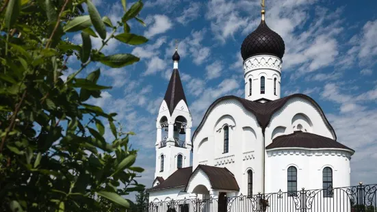 Church of the Resurrection in the village Tolstopaltsevo