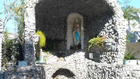 Gruta Nossa Senhora de Lourdes