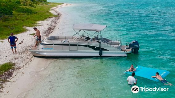 Barefoot Billy's Watersports - The Reach Resort