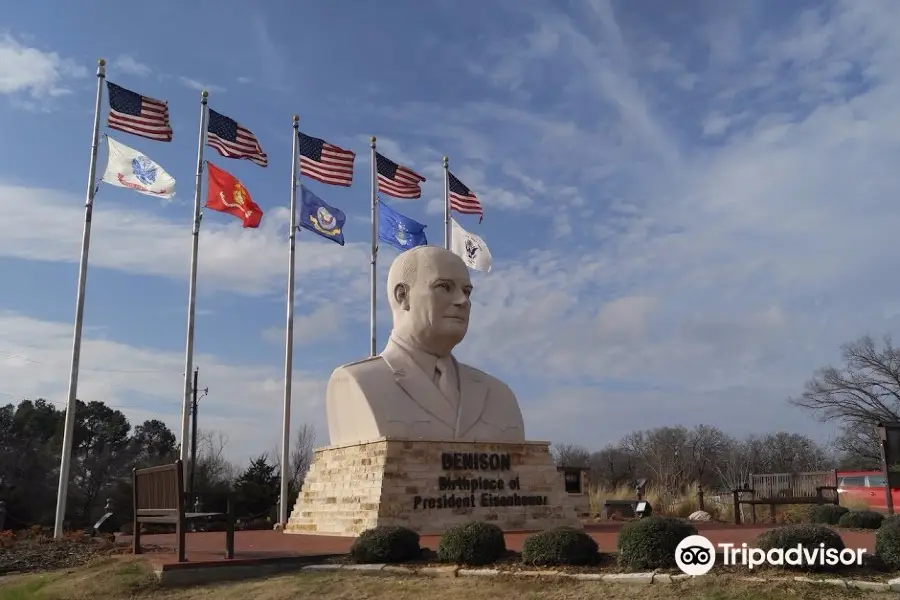 Eisenhower Veterans Monument