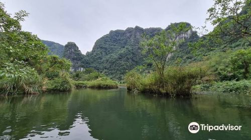 Trang An Grottoes