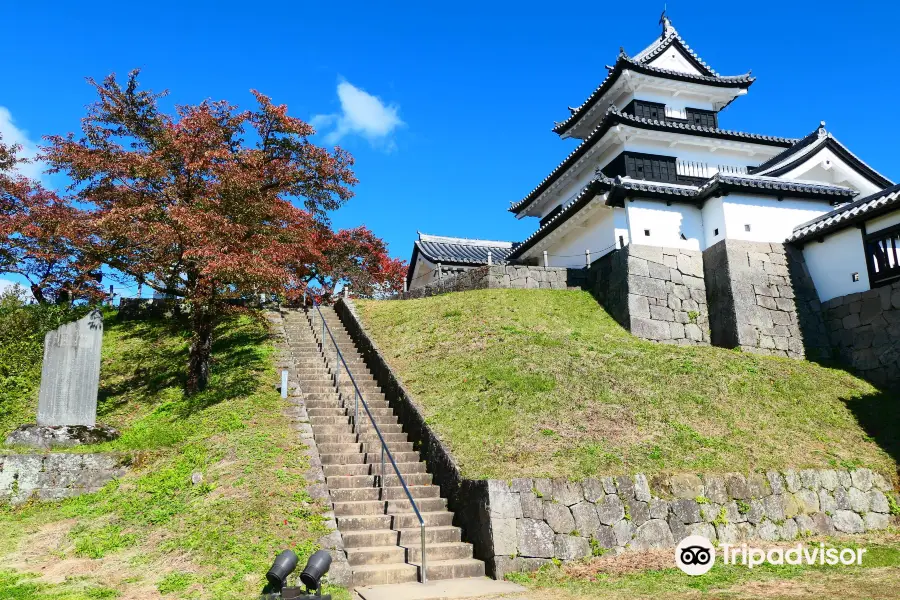 Shirakawa Komine Castle Ruins