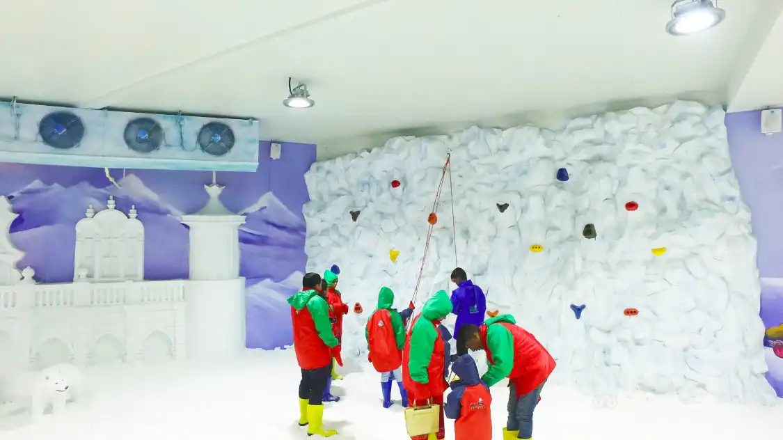 Hotels near Snow Kingdom (Mumbai)