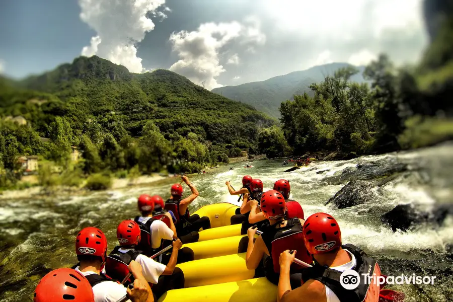 National Canoe and Rafting Center Ivan Team