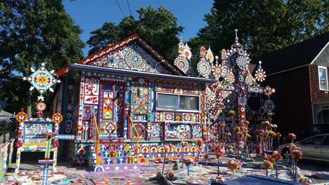 Các khách sạn gần Prophet Isaiah's Second Coming House