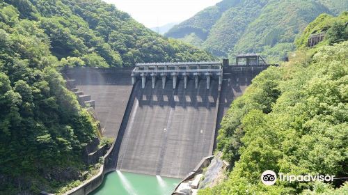 Tsukabaru Dam (instead of Tsukahara Dam)